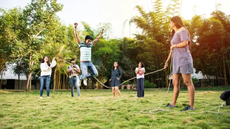 10_family_activity_lcgq32